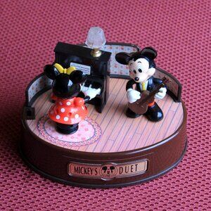 Mickey's Duet Sound Activated Movement Play Along Show by Takara